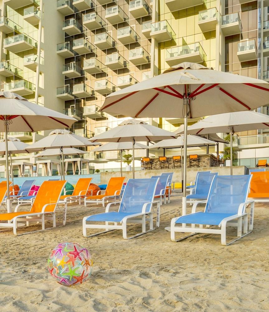 Resort Royal And The Palm